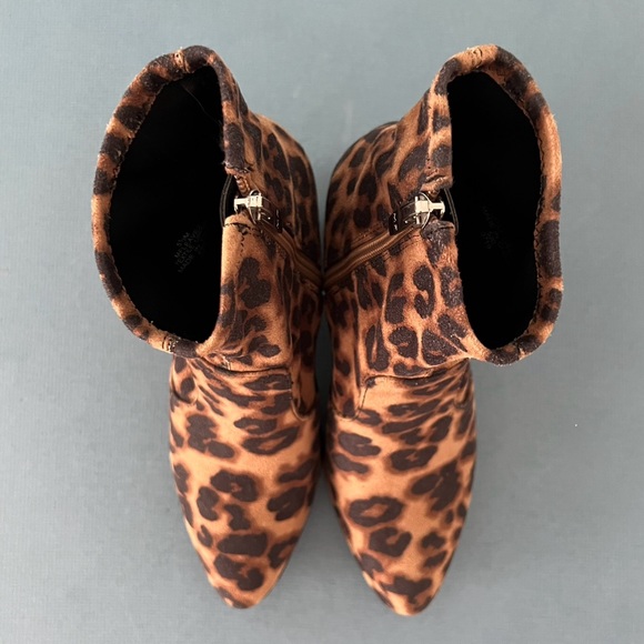 Marc Fisher Leave 2 Leopard Animal Print Faux Suede Ankle Boots - Picture 6 of 8
